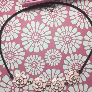 🌟BRAND NEW🌟 Pink and Gold Flower Necklace